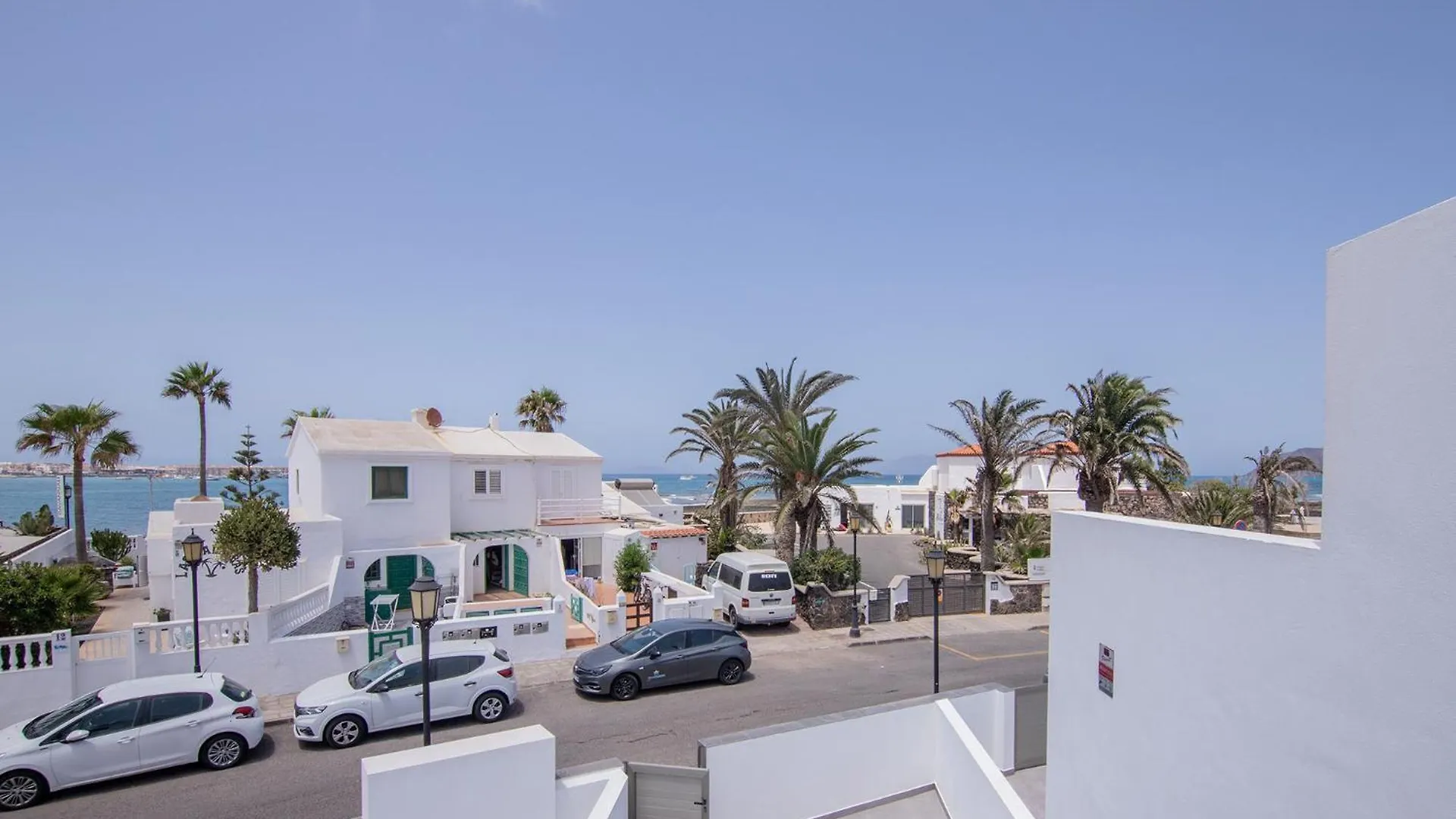 Poris 2 Beachfront Corralejo By Holidays Home 0*,