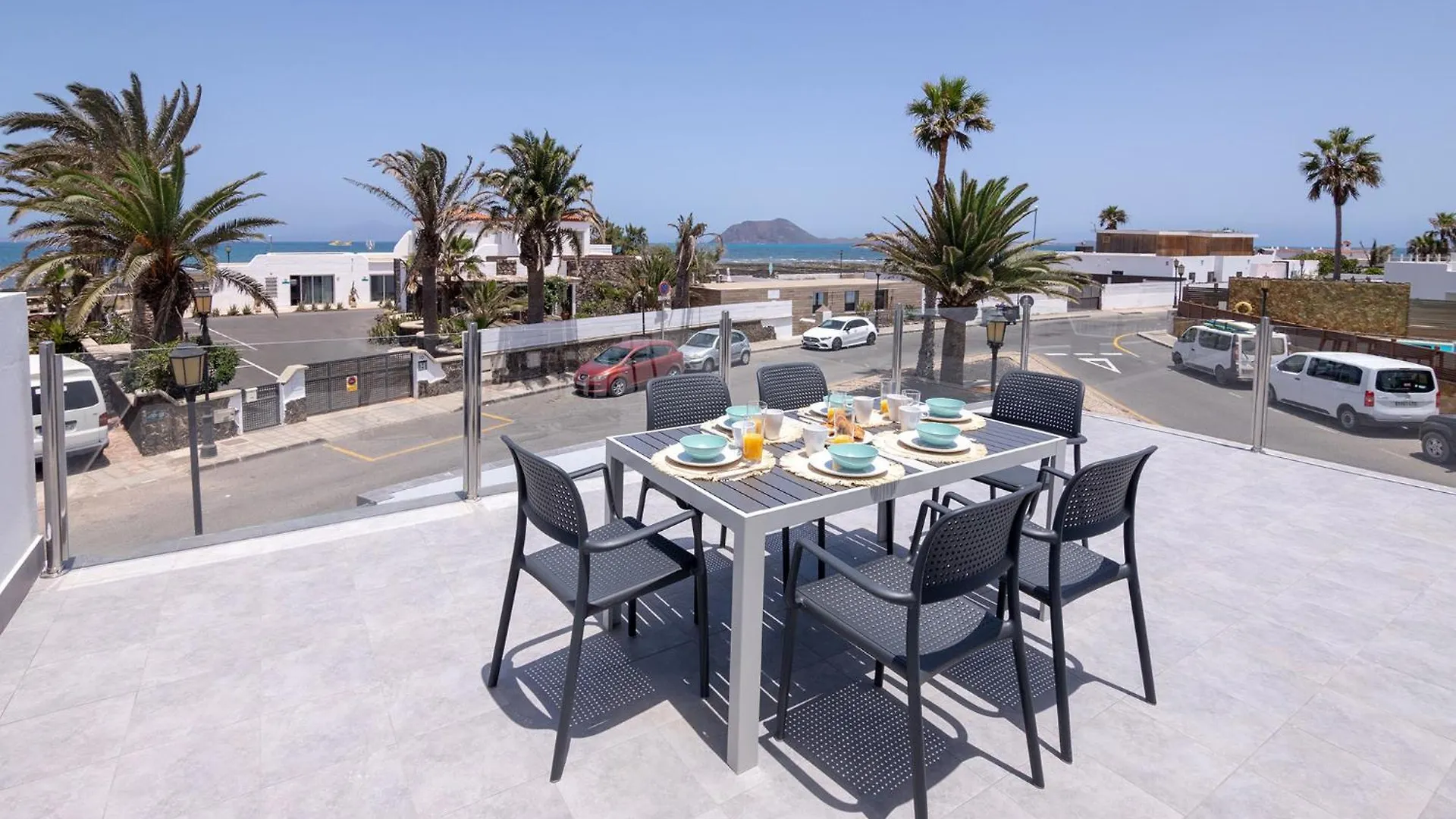 Poris 2 Beachfront Corralejo By Holidays Home 0*,  Spanje